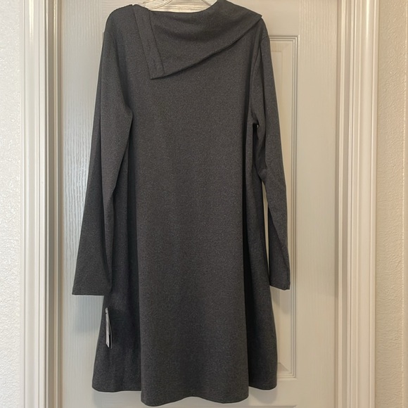 ALYNX Charcoal Dress - NWT - Picture 8 of 10